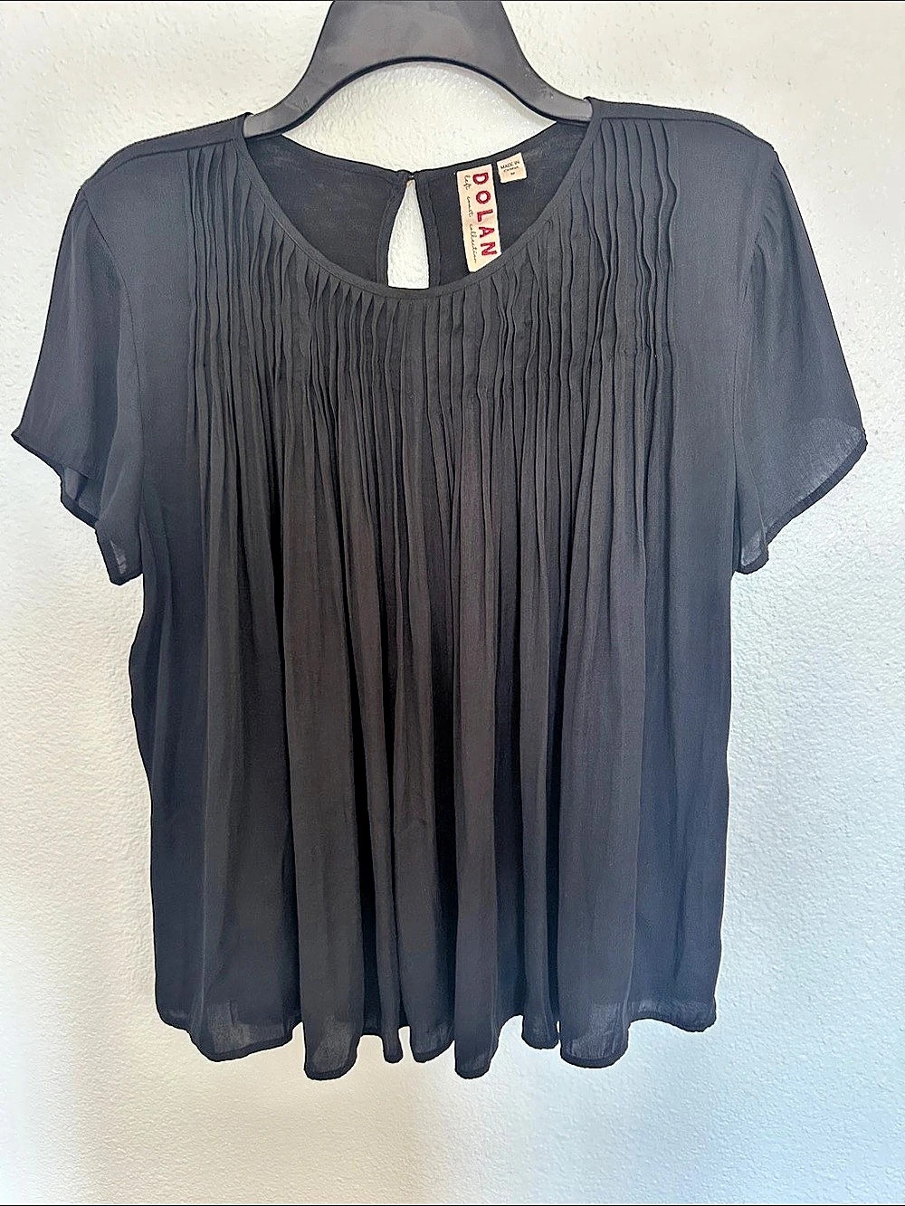 Dolan Pleated Blouse in Black Size Medium Like New